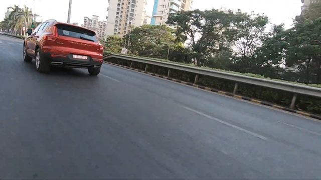 Still Segment Best? | 2023 Volvo XC40 Review | ThrustZone.com смотреть онлайн