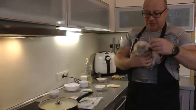 Омлет ВКУСНЯТИНА  на завтрак с тунцом