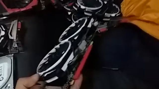 MSI RX 570 ARMOR 4G OC / Overview / part1 смотреть онлайн