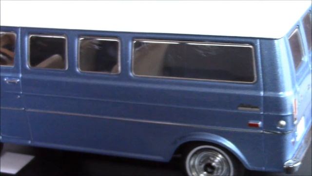 Ford Econoline 1971 PremiumX 1/43 model смотреть онлайн