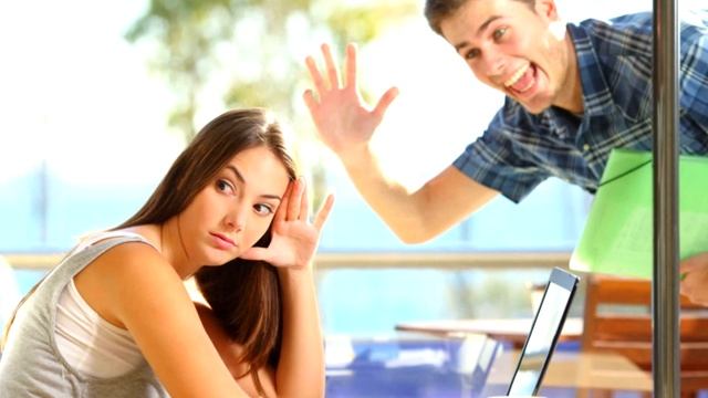 КАК ПОНЯТЬ, КТО МЕШАЕТ ЖИТЬ? (лишние люди, как изменить жизнь) смотреть онлайн