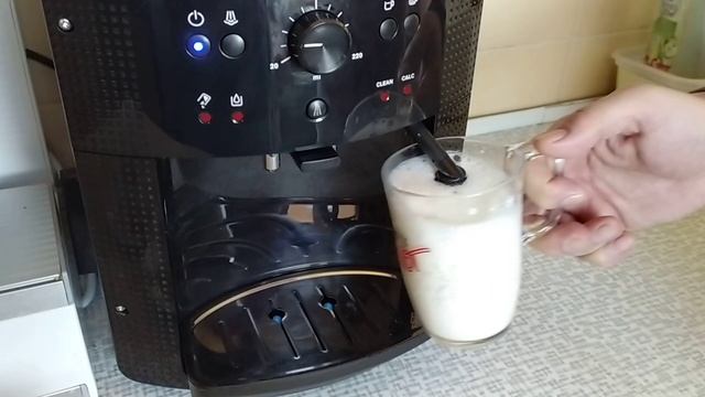 Krups EA 8100 Příprava Espressa A Cappuccino (2)