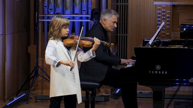 Mozart – Violin Concerto No 8 in D major 'Adélaïde', Ostap Slobodianiuk – violin смотреть онлайн