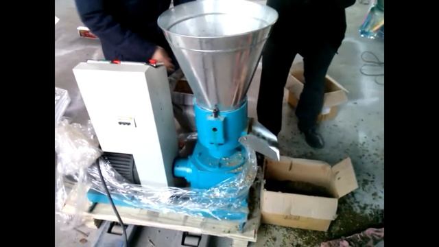 Мини гранулятор комбикормов смотреть онлайн