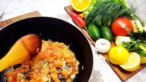 Рецепт. Завтрак за 10 минут. ЯИЧНИЦА НА СКОВОРОДЕ. (яйца,сыр и помидор)