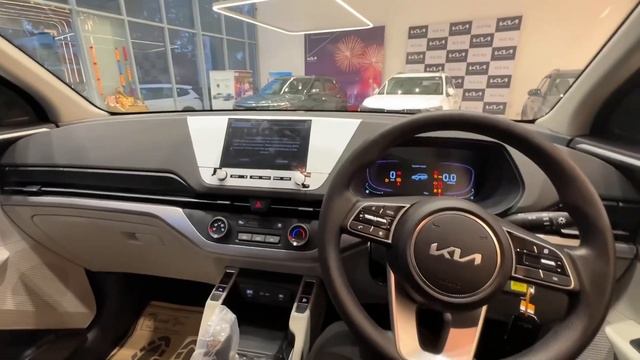 KIA CARENS 2024 PRESTIGE MOST VALUE FOR MONEY VARIANT ? CARENS PRESTIGE 2nd Base Model 2024