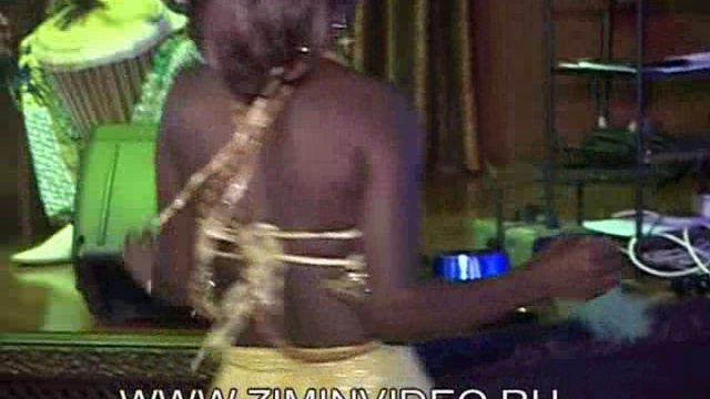 Африканские девушки показывают классные танцы смотреть онлайн