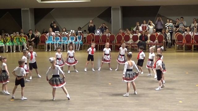 14. Фестиваль "Танцы в кругу-2017" - эстонский танец смотреть онлайн