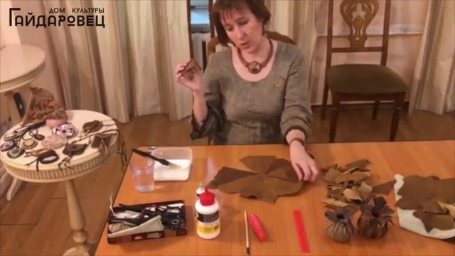Всемирный день рукоделия. Мастер-класс студии прикладного творчества "Марья искусница". смотреть онлайн