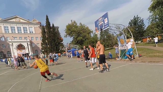 Стритбол. Оранжевый мяч 2016. Челябинск. Алькатрас vs Пассажиры. Групповой этап. смотреть онлайн