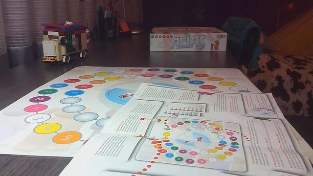 Обзор Семейного набора Alias смотреть онлайн