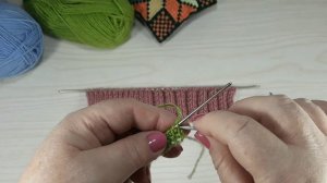 Эластичный край и набор петель с дополнительной нитью резинки 1х1 и 2х2