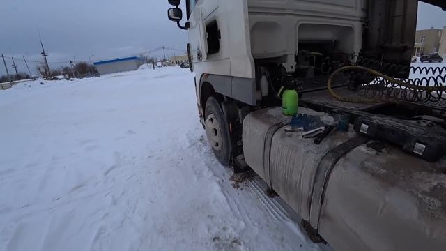 СНИМАЮ НОМЕРА((ГОНЮ ДАФ К ОФИЦИАЛЬНОМУ ДИЛЕРУ смотреть онлайн