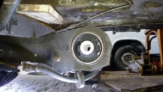 Audi 100 задние балочные сайлентблоки смотреть онлайн