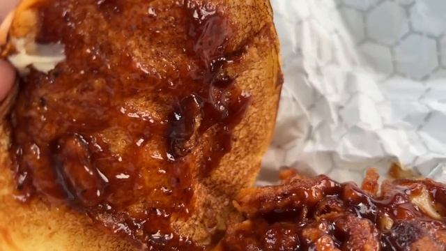 What does ARBY'S Big Game Burger Taste Like?? смотреть онлайн