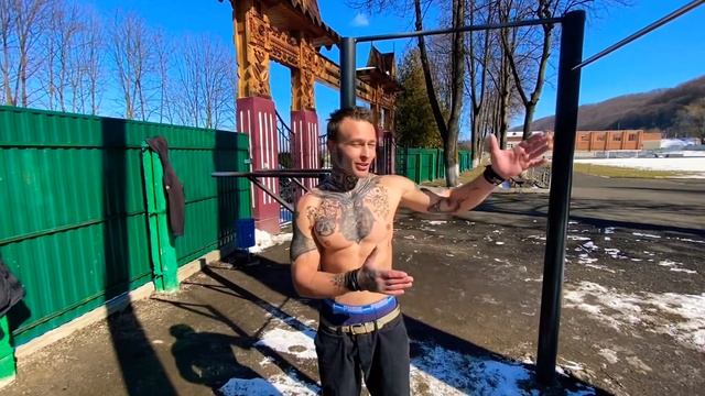КАК БЫСТРО НАПАМПИТЬ МЫШЦЫ НА ТУРНИКЕ (ЛАЙФХАК-СЕКРЕТ) ★ смотреть онлайн