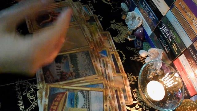 ?ЧТО У НЕГО НА СЕРДЦЕ К ВАМ СЕГОДНЯ❓ ??РАСКЛАД ТАРО♠♥ ОНЛАЙН ГАДАНИЕ смотреть онлайн