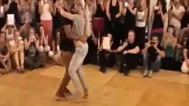 BACHATA : LA FUSION RUBIA + PELADO смотреть онлайн