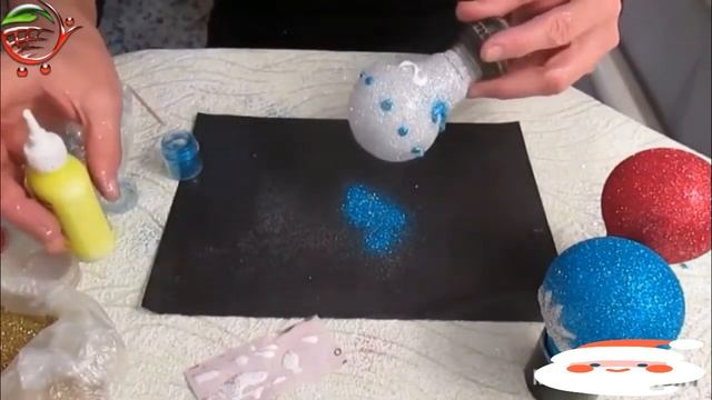 Christmas toys from light bulbs / Новогодние игрушки из лампочек...Легко, красиво и просто смотреть онлайн