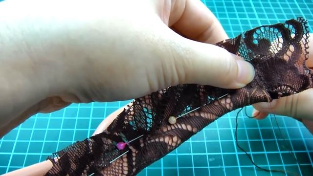 DIY Miniature Doll Mini Lace Stockings - Easy! смотреть онлайн