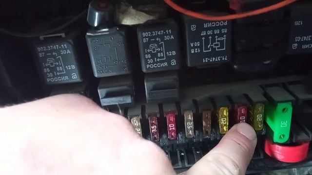 Блок предохранителей Лада Приора | Монтажный блок Priora смотреть онлайн