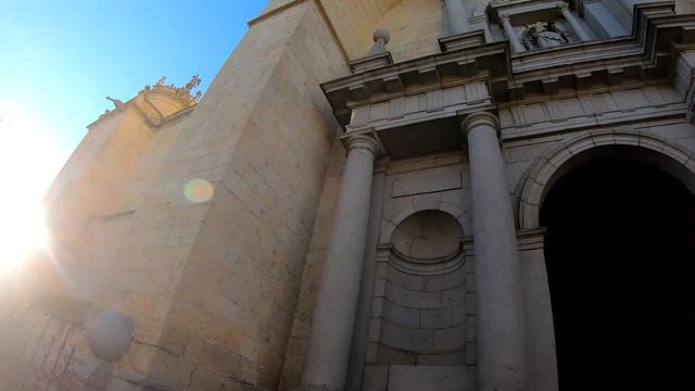 A lot of/Испанские каникулы/Сеговия/Три достопримечательности/Путешествие на машине/Часть 1 смотреть онлайн