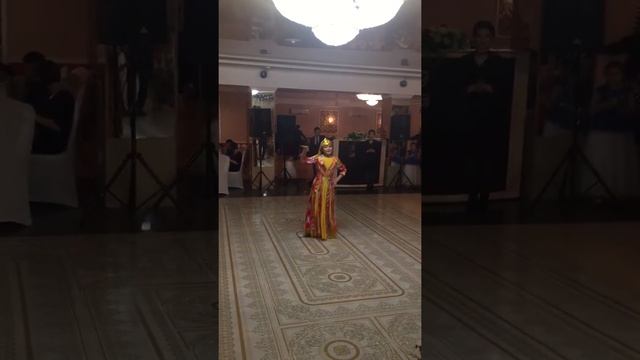 Узбекский танец ?? Темиртау смотреть онлайн