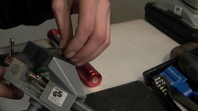 Taking the Squire SS50C apart, Part One смотреть онлайн