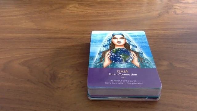 KEEPERS OF THE LIGHT ORACLE CARDS ?? HONEST OPINION & DECK FLIP THROUGH смотреть онлайн