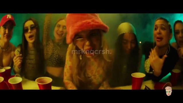 ФАКТ x НОВОГОДНЯЯ (INSTASAMKA x ВЕРКА СЕРДЮЧКА MASHUP BY MRKNQCRSH) смотреть онлайн