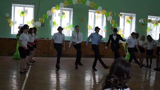 Последний звонок-Танец(другой ракурс) смотреть онлайн