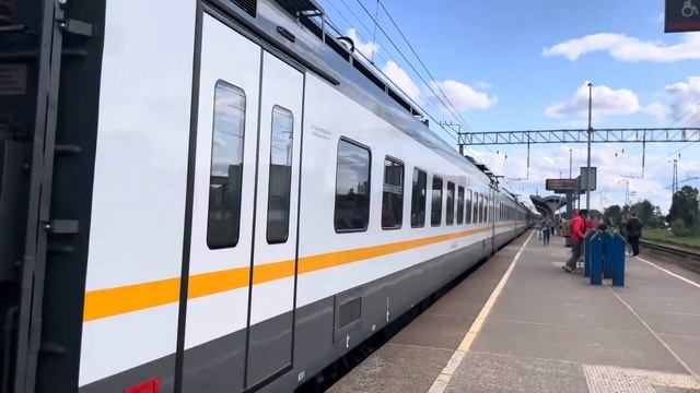 "Новый!" ЭП2Д - 0213 отправляется со станции Катуар. смотреть онлайн