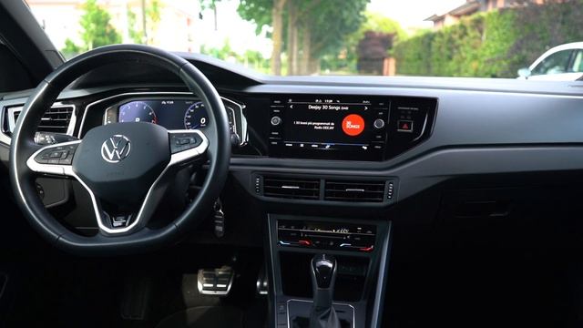 Volkswagen Taigo | Una T-Roc al prezzo della T-Cross [TEST DRIVE] смотреть онлайн