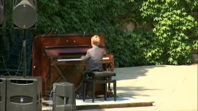 Artem Ermolin: winner of Starry Rainbow in Bulgaria 2013 смотреть онлайн