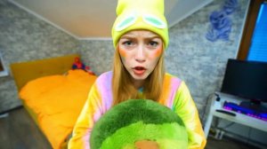 НАШЛИ НОВЫХ РАДУЖНЫХ ДРУЗЕЙ - КАК СПАСТИ ПОДРУГ ИЗ ИГРЫ Rainbow Friends? || РАДУЖНЫЕ ДРУЗЬЯ #5