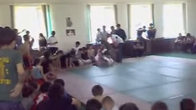 Рукопашный бой, Грозный.mp4 смотреть онлайн