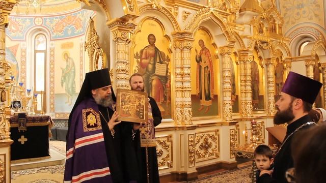 Преосвященнейший Герман объявил об усвоении Владимирскому храму статуса кафедрального собора епархи смотреть онлайн