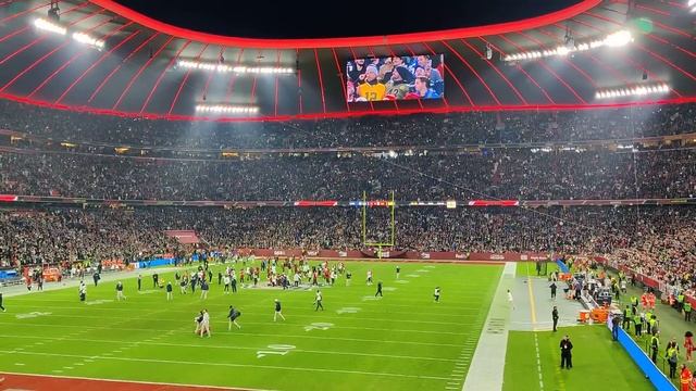 NFL Munich Game Sweet Caroline смотреть онлайн