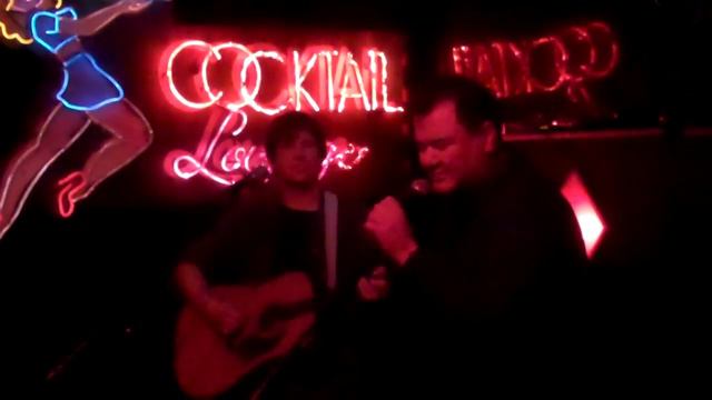 GLEE actor Patrick Gallagher sings in LA смотреть онлайн