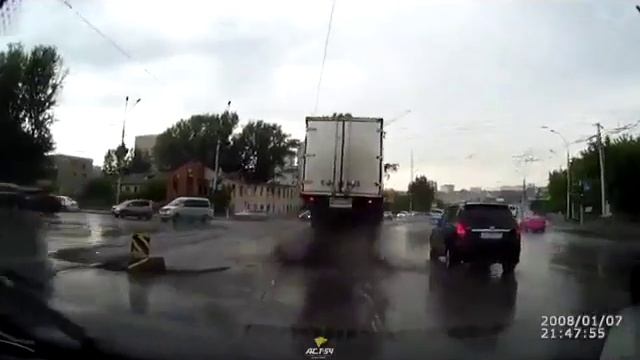 Россия Новосибирск летающий грузовик смотреть онлайн