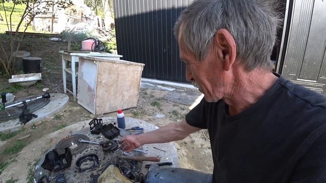 ЗАКОСИЛ пол гектара. Как преобразилась мастерская. Бензин просто улетает в воздух. смотреть онлайн