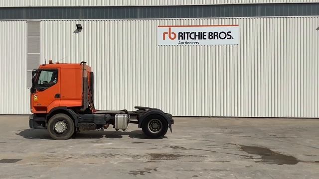2005 Renault Premium 420DCI Sleeper Truck Tractor I St Aubin, France Auction - 7 & 8 December смотреть онлайн