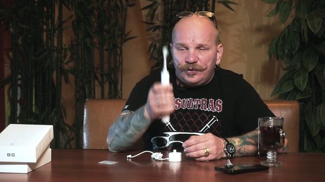 Обзор зубной щетки XIAOMI от Лобанова | 2DROIDA смотреть онлайн