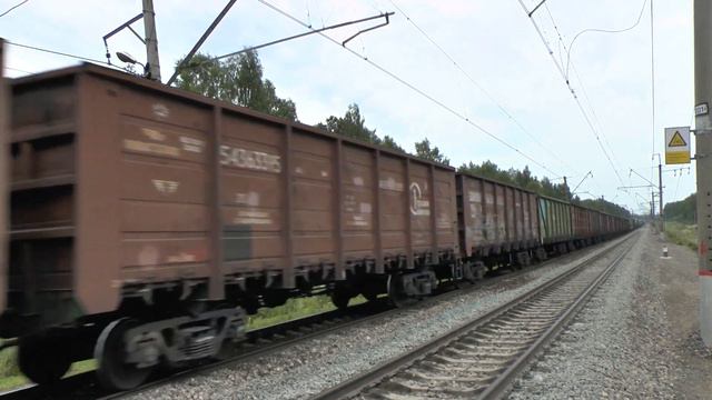 Электровоз ВЛ11-418 с грузовым смотреть онлайн