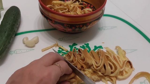 САЛАТ из БЛИНОВ безумно вкусный смотреть онлайн