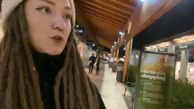 Premier Outlet в Будапеште. Магазины , бренды , цены, скидки . Новогодняя атмосфера. смотреть онлайн