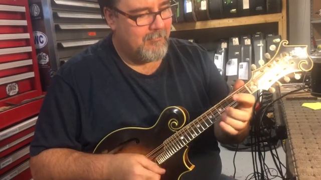 1989 Gibson F5L Mandolin signed Carlson 12/4/89 смотреть онлайн