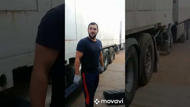 Сумасшедший водитель грузового автомобиля МАН ТГА 18 430