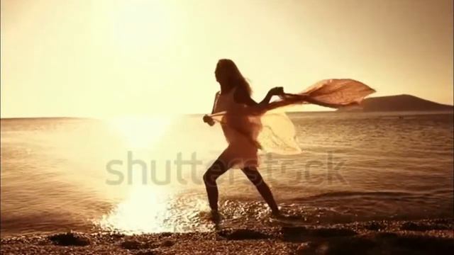 Debout les femmes (musique) смотреть онлайн