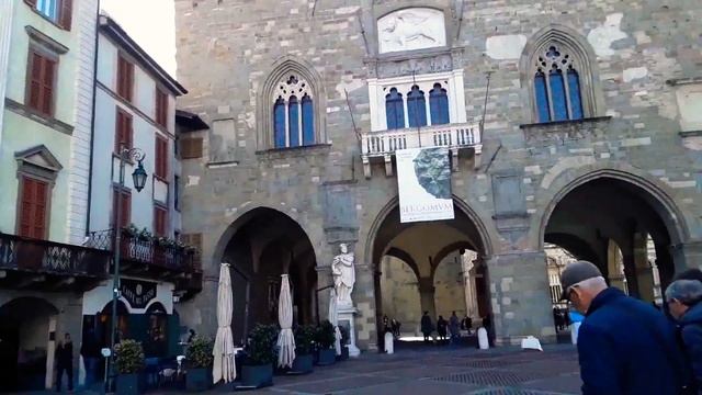 Бергамо ?? - Италия. Достопримечательности города.Культурное наследие ЮНЕСКО. Bergamo - ?? ❤ Italy. смотреть онлайн